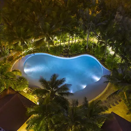 Ramada Hotel & Suites By Wyndham Noumea-3